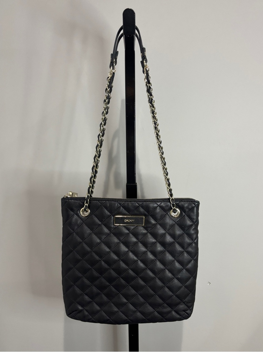 Dkny Black Quilted Chain Stap Double Handle Shoulder Bag